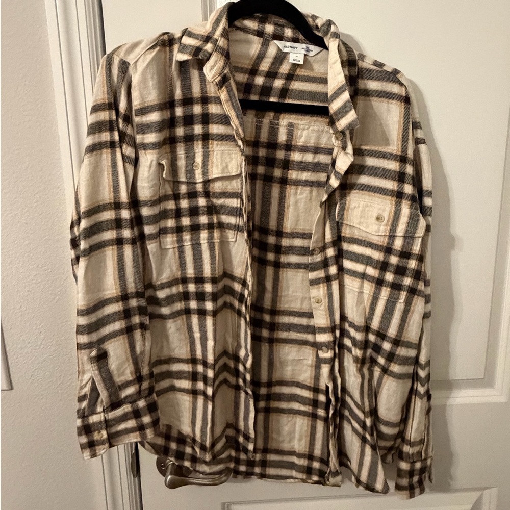 Old Navy Tan and Black Flannel Shirt Size M